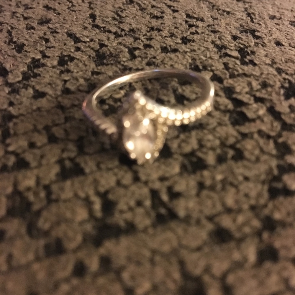 Sterling silver ring - Picture 3 of 3